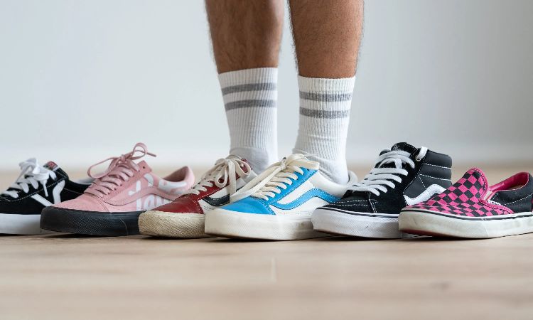 کفش کتونی سنگین بخرم یا سبک؟
