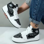 کتونی ساقدار زنانه مدل جردن ایر وان jordan air رنگ سفید مشکی کد 54464