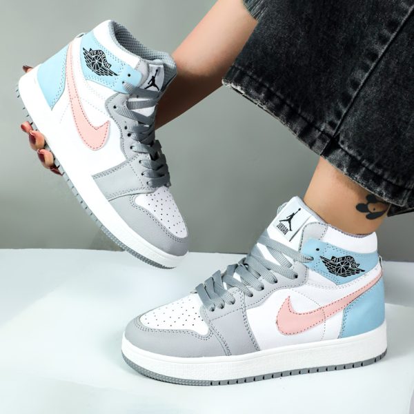 کتونی ساقدار زنانه مدل جردن ایر وان jordan air رنگ سفید طوسی صورتی کد 54466