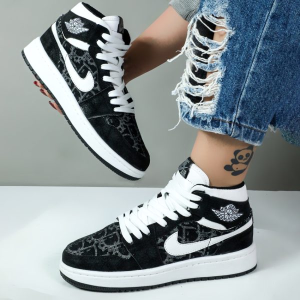 کتونی ساقدار زنانه مدل جردن ایر وان jordan air رنگ مشکی کد 54463