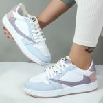 کتونی اسپرت زنانه مدل نایک تراویس رنگ سفید بنفش آبی کد 099899