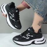 کتونی اسپرت زنانه مدل نیوبالانس 997 رنگ مشکی زیره سفید کد 12285