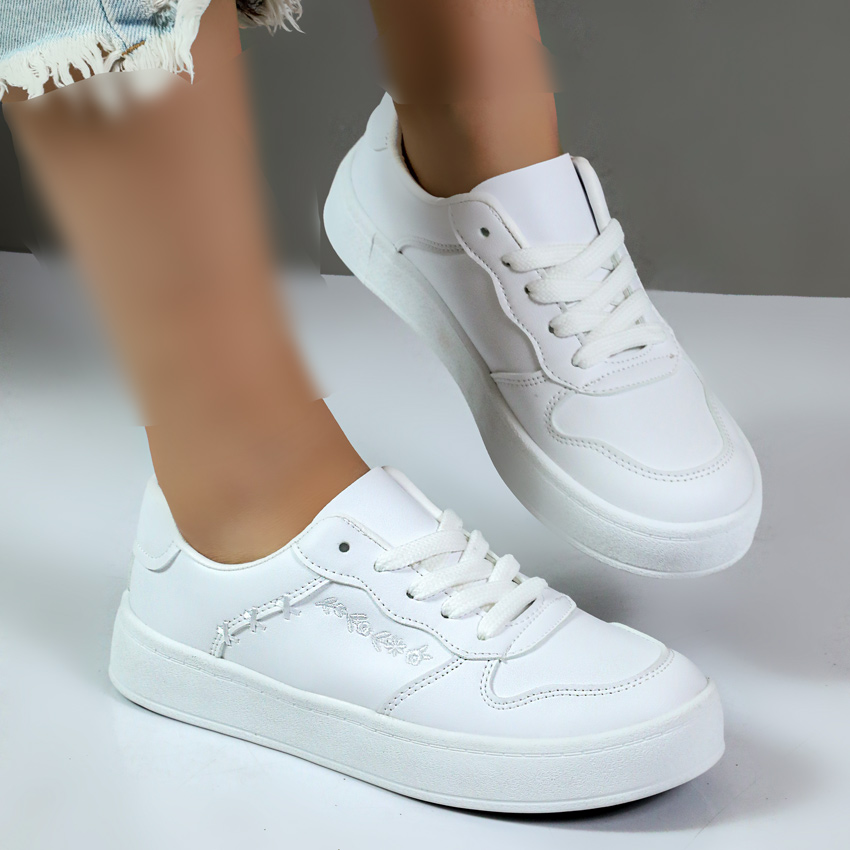 کفش کتونی زنانه ونس vans مدل visa گلدوزی رنگ سفید کد 06402